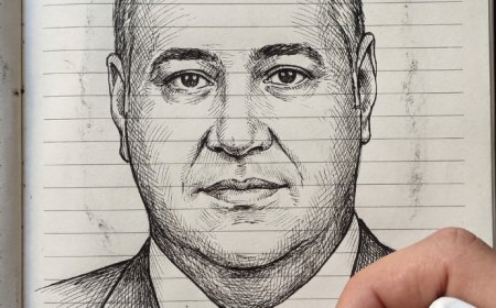 رسمًا خطيًا لوجه مطابق تمامًا للصورة المرجعية المرفوعة